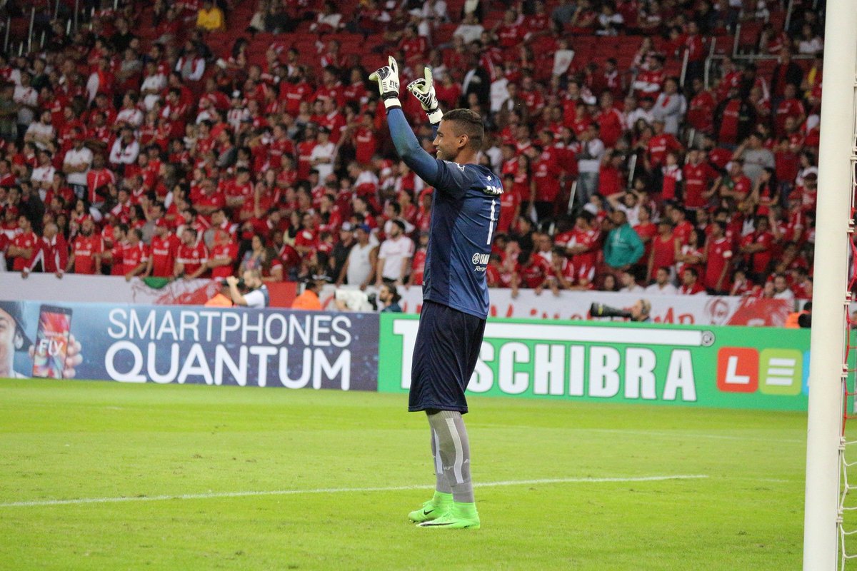 AugustoxFC's tweet photo. Esse cara salvou o ABC hoje. Edson, o herói da noite. Foto: Andrei Torres #gern https://t.co/Cb11XYhhdj