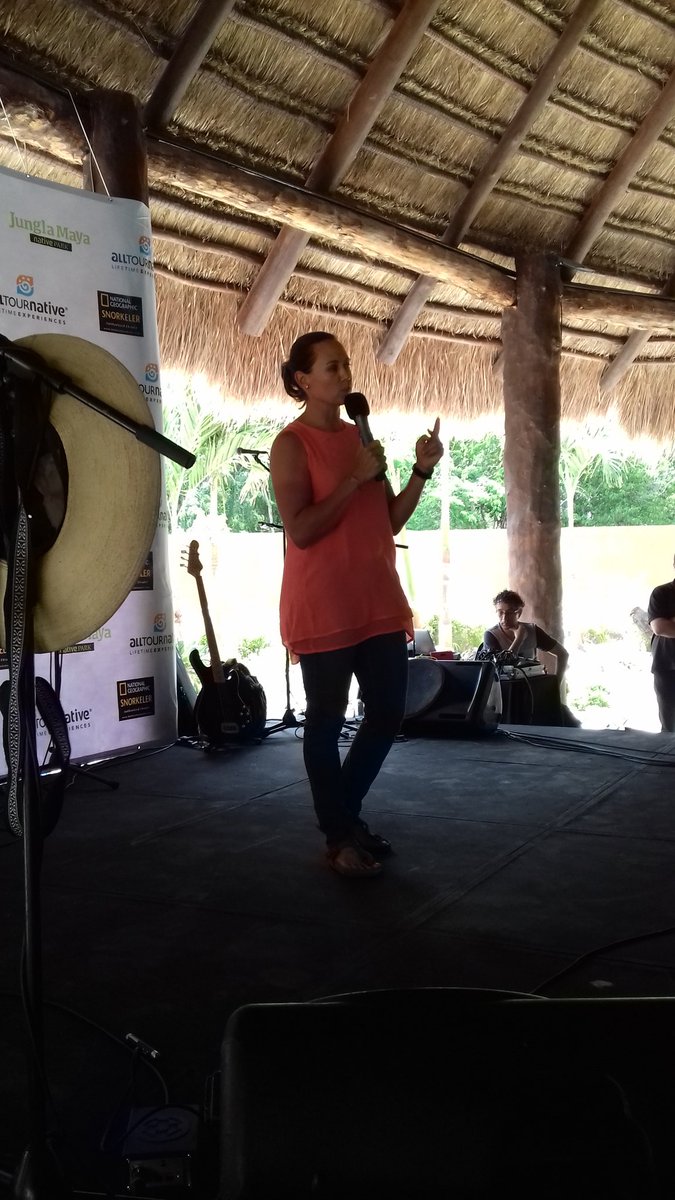 PataDeGatoTV's tweet photo. Música, arte, gastronomía y excelente conferencia de @taniacalles en el relanzamiento de #JunglaMaya #NativePark ¡Muchas Felicidades! 👏😄 https://t.co/PWT056GksQ
