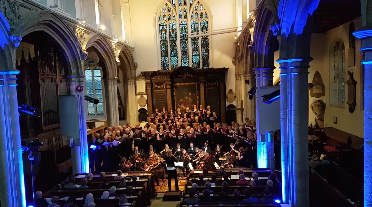 Incredible night! Massive thanks to <a href="/ellyfyork/">Elly Fiorentini</a> for hosting x  Glamour &amp; entertainment as always! #LuxAeterna #PVE #PrimaConcertOrchestra