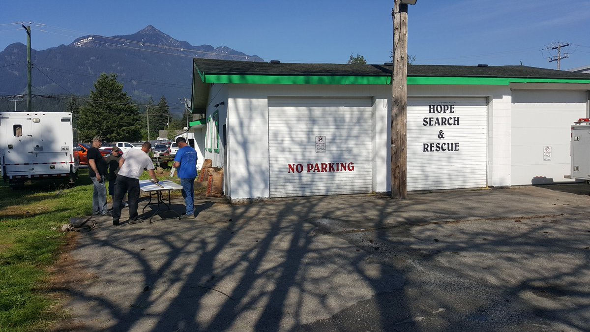 Kingfisher_Gurl's tweet image. Facelift time! #HopeSAR #teamworkmakesthedreamwork #HopeBC #SAR #MayLongWeekend @hopesar1 @BCSARAssoc