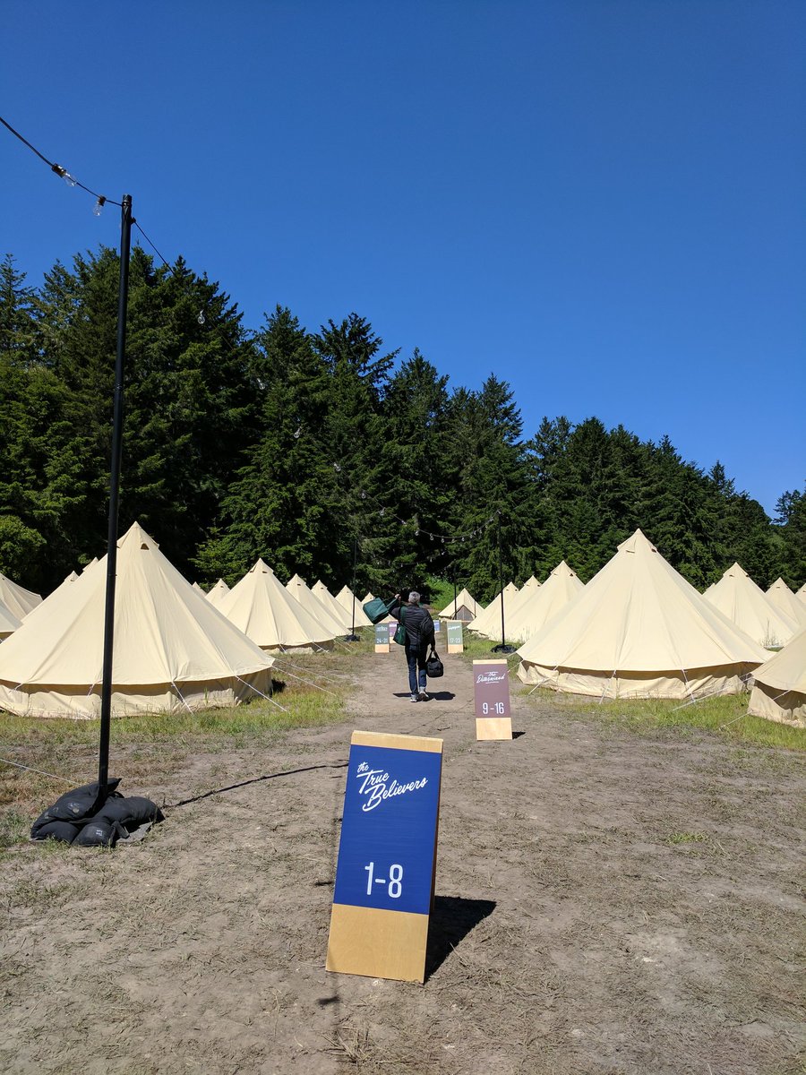 juliahartz's tweet photo. @sequoia another awesome year at Base Camp. Thanks for the memories and the space to bond with fellow dreamers. #theresolute #tribe https://t.co/CmXrPRO9Oj