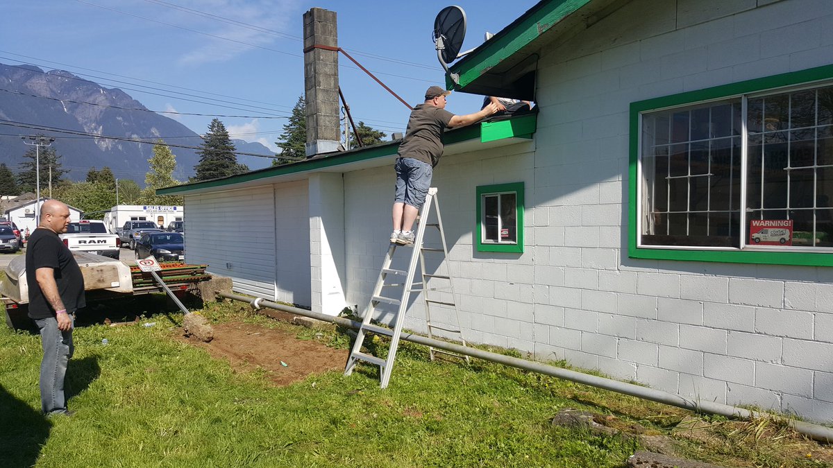 Kingfisher_Gurl's tweet image. Facelift time! #HopeSAR #teamworkmakesthedreamwork #HopeBC #SAR #MayLongWeekend @hopesar1 @BCSARAssoc