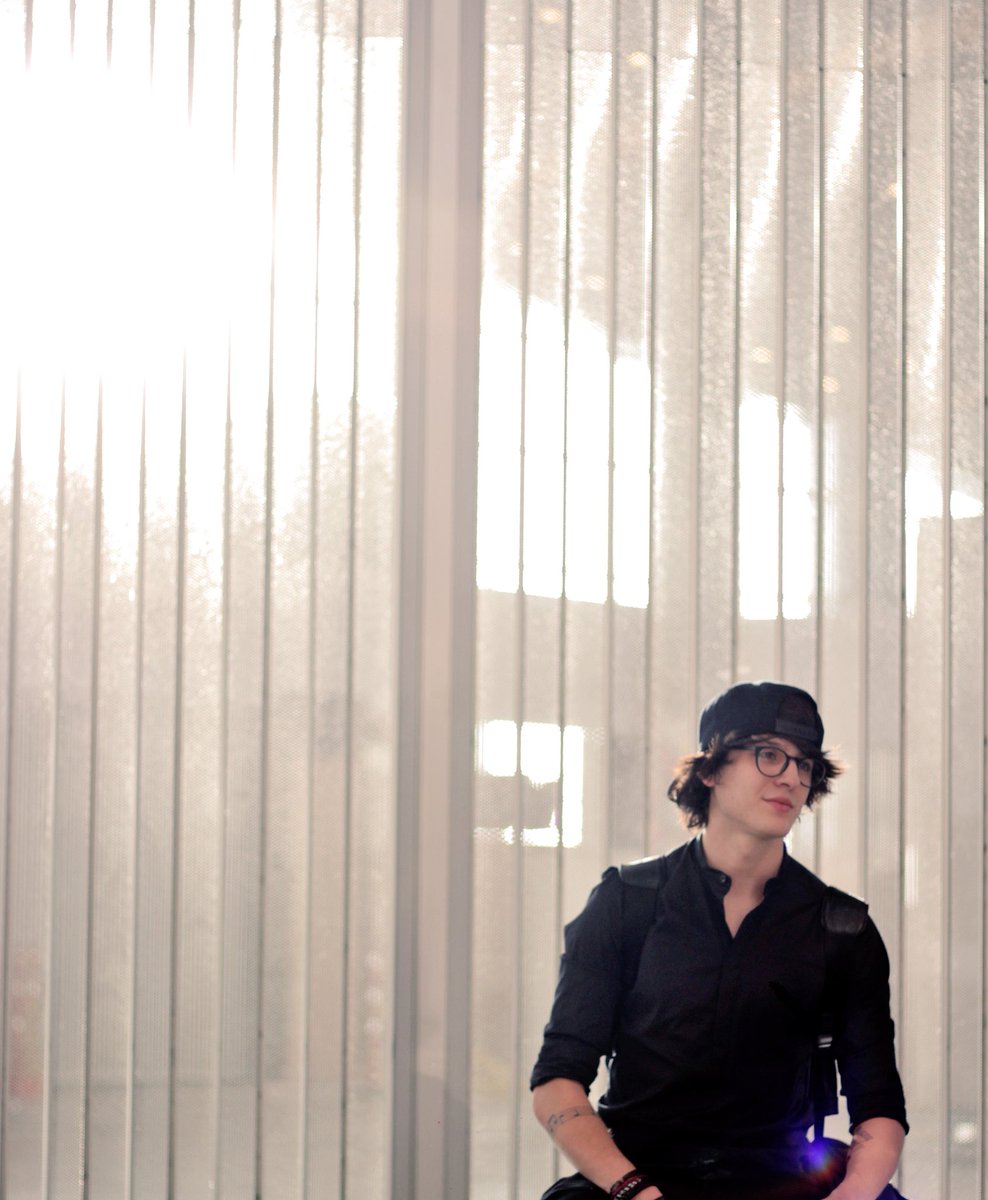 christophervele's tweet image. ☀️...