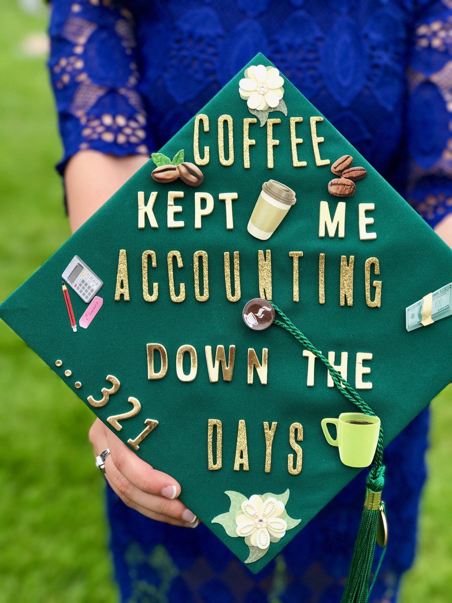 jenzsmithh's tweet photo. DONE ๐ฉ๐ฝโ๐ #MasonGrad17 https://t.co/rTqQfMONhp
