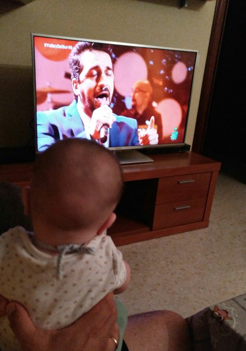 rocio_ca_pato's tweet photo. Hasta los mas pequeños disfrutan contigo @SalvadorPITU  #YoSoyDelSur49 #pituganador @ESalguero80 @Charicatpat #migorditosembrao https://t.co/5P3cnqmAIz
