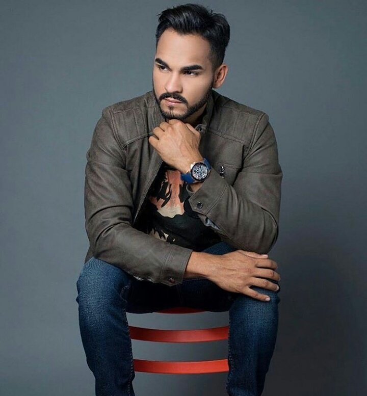 tvnradio965's tweet photo. Hermoso nuestro locutor @domileira recuerda escucharlo todos los sábados a las 9am con el #WeekendChart https://t.co/hGgKXvORPE