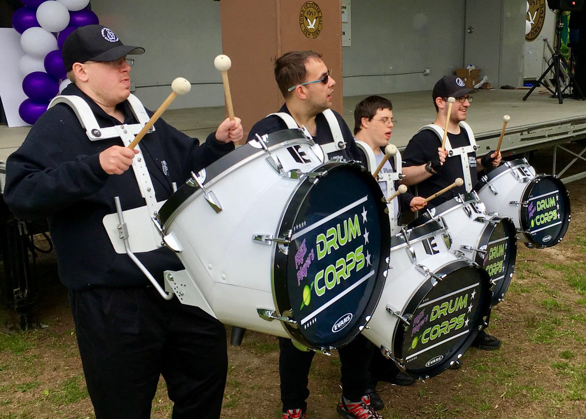 FREEDrumCorps's tweet photo. #BassLine today at the 2017 @BestBuddiesNY #FriendshipWalk #DifferentlyAbled #Drumline #SpecialNeeds #CorpsStyle #MarchingBand #Spring2017 https://t.co/WP81p1OGSo