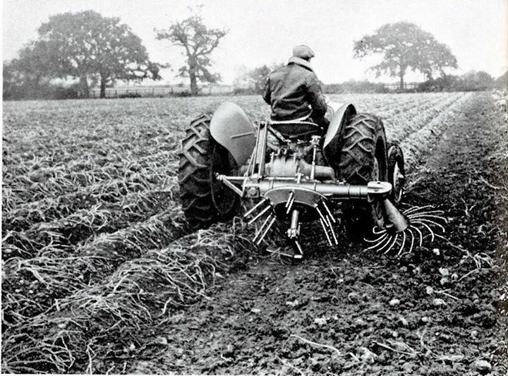 farmerwilll's tweet photo. Ferguson system at its best https://t.co/qvZ97iQDZv