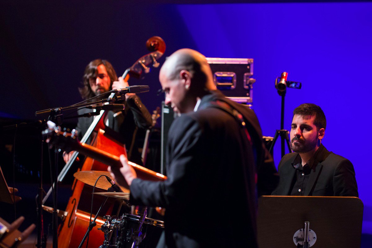 Auditoriotfe's tweet photo. ¡Noche de jazz en la Sala de Cámara del Auditorio. #STFusion presenta su nuevo trabajo #RUN
Fotos © Auditorio de Tenerife | Miguel Barreto https://t.co/VXBNaW6mL6