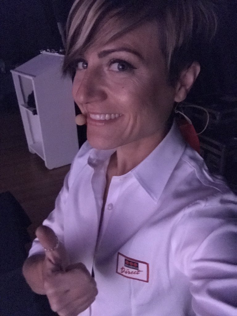 saraescu1981's tweet photo. @AlarmasSpain SÓLO PUEDO DECIR GRACIAS,GRACIAS Y MÁS GRACIAS! QUÉ PLACER HABER PUESTO MI GRANITO DE ARENA 😊🌹FELIZ FUTURO!!! 😘😘 https://t.co/lgkUH0AWcQ