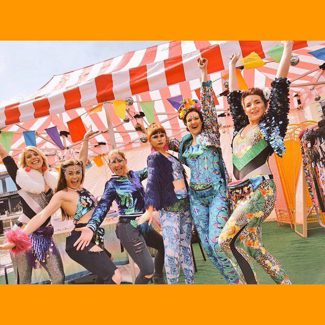 glamclan's tweet photo. ✨🌤 Today you were a glamorous one! 🙌 🌈
•
Here's us lapping up the 5 minutes of sun before sheltering again 😝 But t… https://t.co/ZPHUcHAjEu https://t.co/mBTVYNnqg1