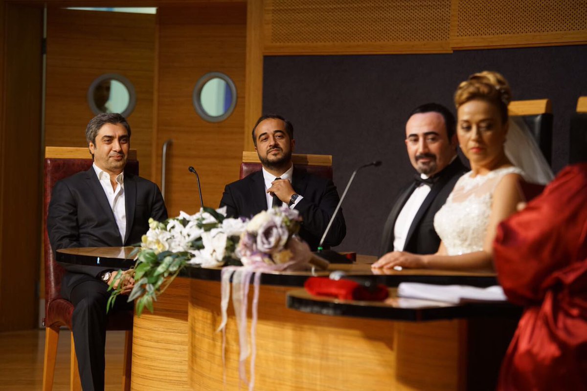 M.Necati Şaşmaz mutlu günlerinde yalnız bırakmadı!

yazete.com/kultur-sanat/m…