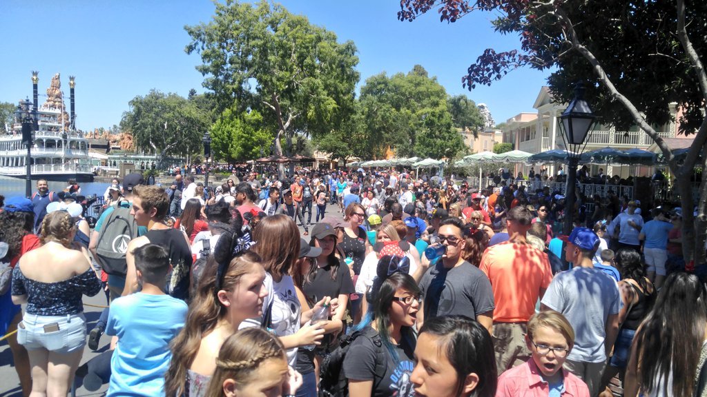 CAmobile's tweet photo. More like the most packed place on Earth! Is Johnny Depp here today? #PiratesoftheCaribbean #JackSparrow #Disneyland #twohourwait https://t.co/Btmx620Gel