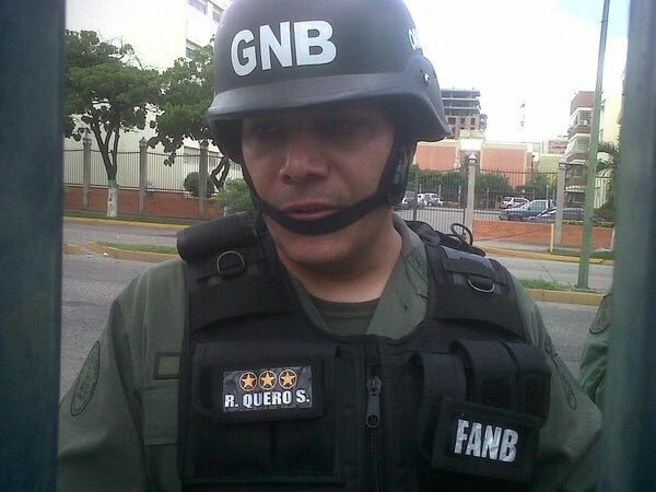 AleReportando's tweet photo. Rafael Quero Silva responsable de las torturas a estudiantes en el 2014 pidió asilo en EEUU y vive en Miami. DIFUNDE para que no se lo den!! https://t.co/tvuE2ECqJ5
