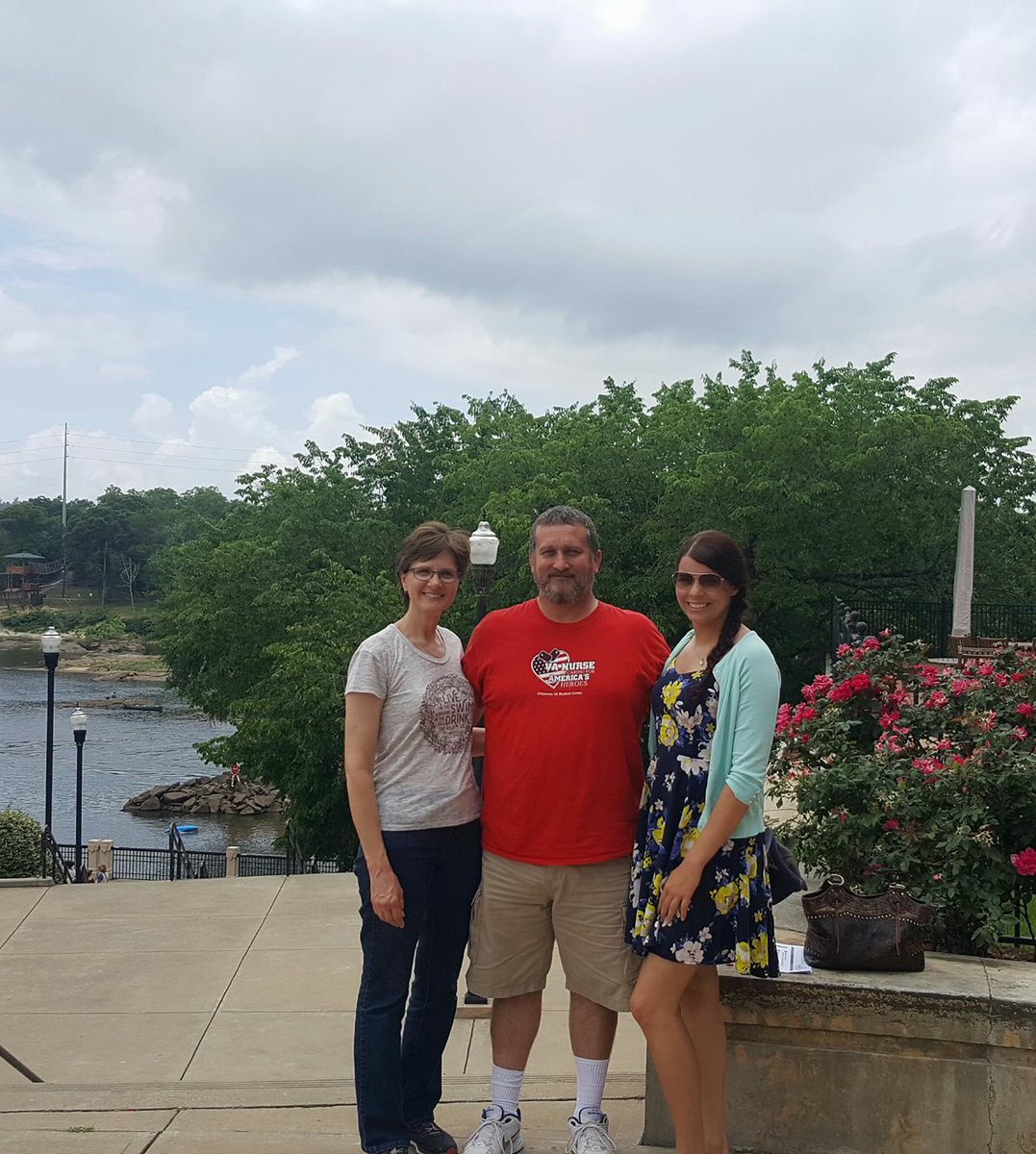 columbusgaeats's tweet photo. These new friends were able to enjoy Bites of Uptown today before the rain moved in. #ColumbusEats https://t.co/WMmsjvJuMV