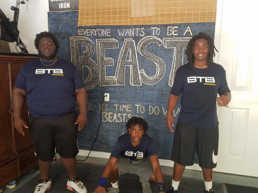 BtB_Training's tweet photo. Still working #16 rounds #Springflex #Allin #Ironsharpensiron https://t.co/GrbDBMsKD9