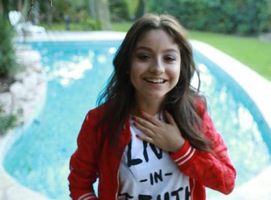 ksmybabe's tweet photo. YA VIERON EL NUEVO VIDEO? @karolsevilla 
Vayan al canal de karol yaaaa https://t.co/gZU06AbwzR