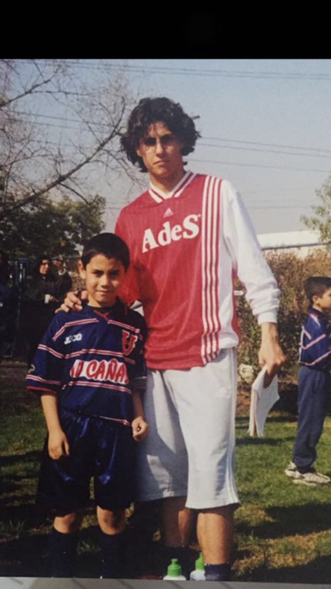 alvarouch23's tweet photo. Los sueños se cumplen Felipe, los sueños se cumplen... 💙 https://t.co/w9MYowuGmX