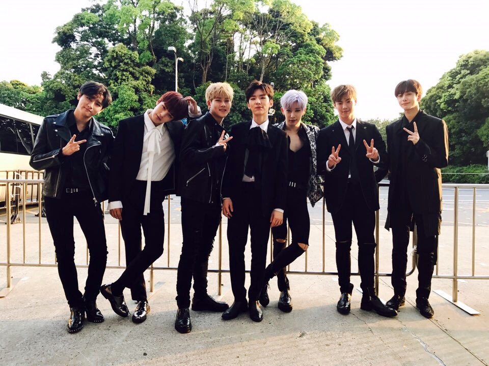 Im_Like_TT's tweet photo. #MonstaXInEU #MonstaxInSpain #MonstaXInItaly #MonstaXInFrance #MonstaXInPortugal #monstaxinpoland #MonstaXInRussia
FIGHTIIING!!! https://t.co/mUtVKa9UIC