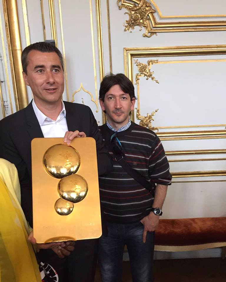 GokmenTEKIN67's tweet photo. Avec Marc Keller, président du @RCSA à l'hôtel de ville de #Strasbourg. On est en #Ligue1. #RacingEnL1, #TousRacing. Jet'z geht's los. https://t.co/5Rr0Qg9ZBk