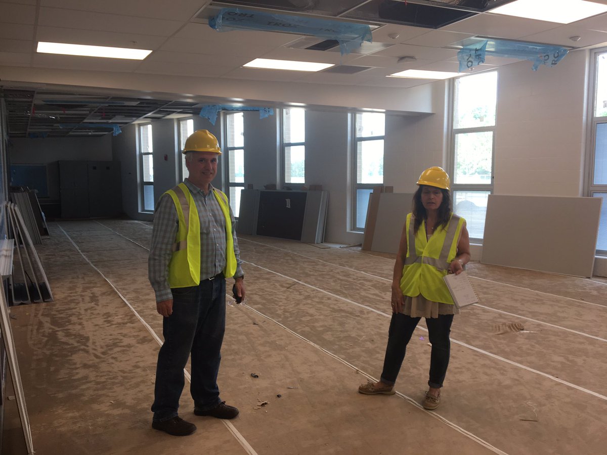 frostteaches's tweet photo. #wcstem @kunkelteaches @TannyMcG @spanglerteach So exciting to see our new space at WCHS! https://t.co/jQ6rPbIxKZ