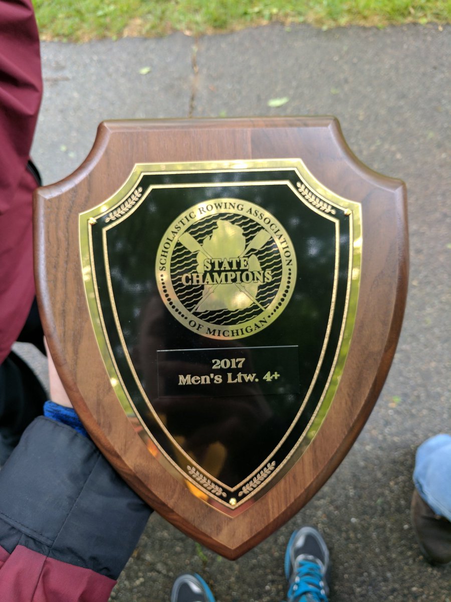 And your Mens Light 4 takes a state campionship title 🚣