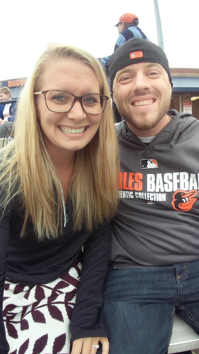 samanthazecher's tweet photo. Enjoying the @FrederickKeys Game thanks to #ChallengersBaseball. Loving the General Admission Seats by @RoastHousePub โพ https://t.co/Cq51bjuTH1
