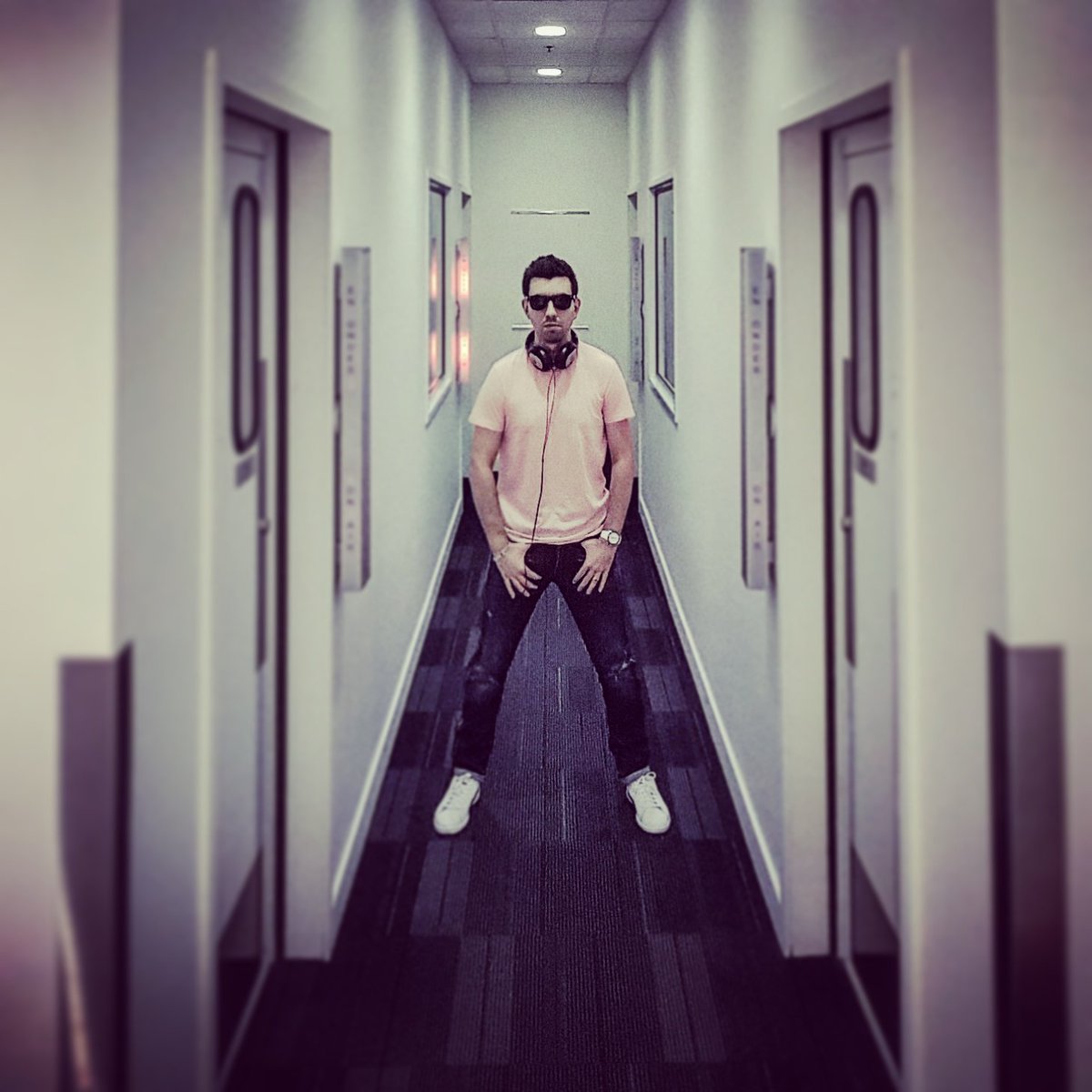 ThatGr8VoiceGuy's tweet photo. Spinning all your long weekend party hits 'til midnight @thebeat925. ๐๐ถ๐ง๐ป#SaturdayPartyJam #SaturdayBeatmix #victoriadayweekend https://t.co/GOrQAmnhqH