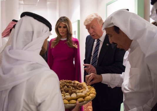 دونالد ترامب و ميلانيا في قصر المربع بالرياض