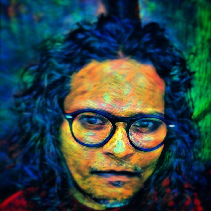 simonrocks's tweet photo. " just look at yourself " 🌻you will know what I am talking about🌻 ! #exploreyourself #insideyou #selfpurification #selfrespect https://t.co/7EYaqq03p0