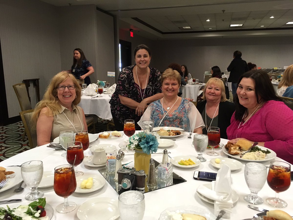 robins89's tweet photo. Different niches #focusedbc https://t.co/8UChg7oLNO