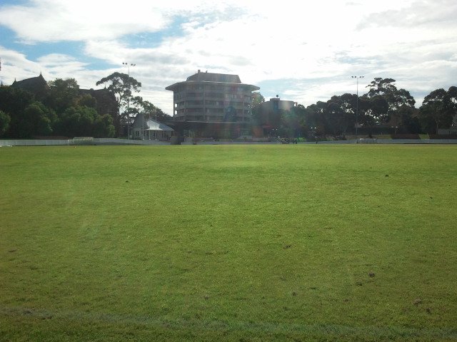 JeSeGrey's tweet photo. Picture perfect setting here at University Oval for this @northernfl #NFLW1 clash between @MUWFC and @DCWFC. https://t.co/V5Kja2aFR9