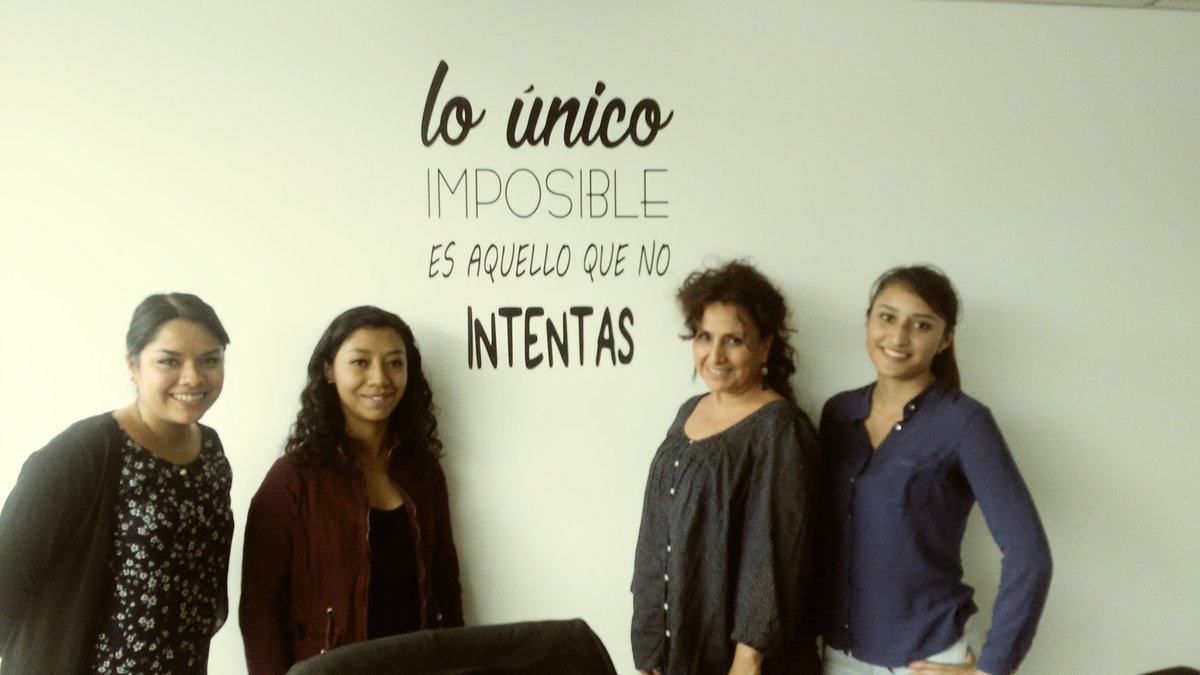 vanessa_amaya's tweet photo. Sábado de dar curso!!! Modelando software en @wave_community #FELIZOTA https://t.co/bWb5SNvoO9