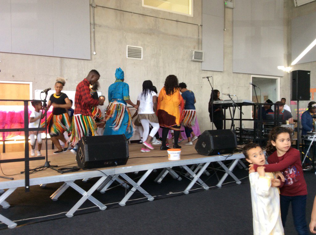 GalwayIntercult's tweet photo. Zimbabwean dancers contributing to the entertainment @AfricaDay https://t.co/RpUktBq33t