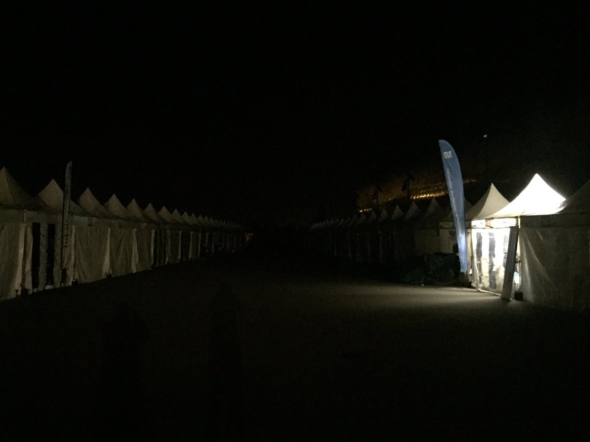 TUfast_eco's tweet photo. Nothing can stop our team to still improve #muc017's efficiency!
#nightshift #neverendingdrive #educeco https://t.co/urYJ1j9ZvX