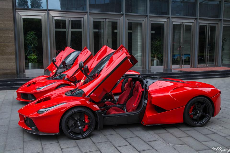 Earlsimxx's tweet photo. Age of Hypercars https://t.co/6FaKR40aTu