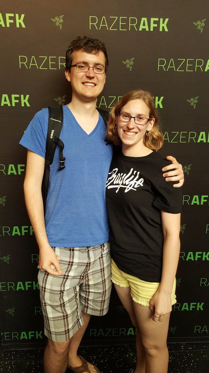ClareFlood's tweet photo. Having a blast with @yawhide at #RazerAFK! https://t.co/cQDtj7egxv