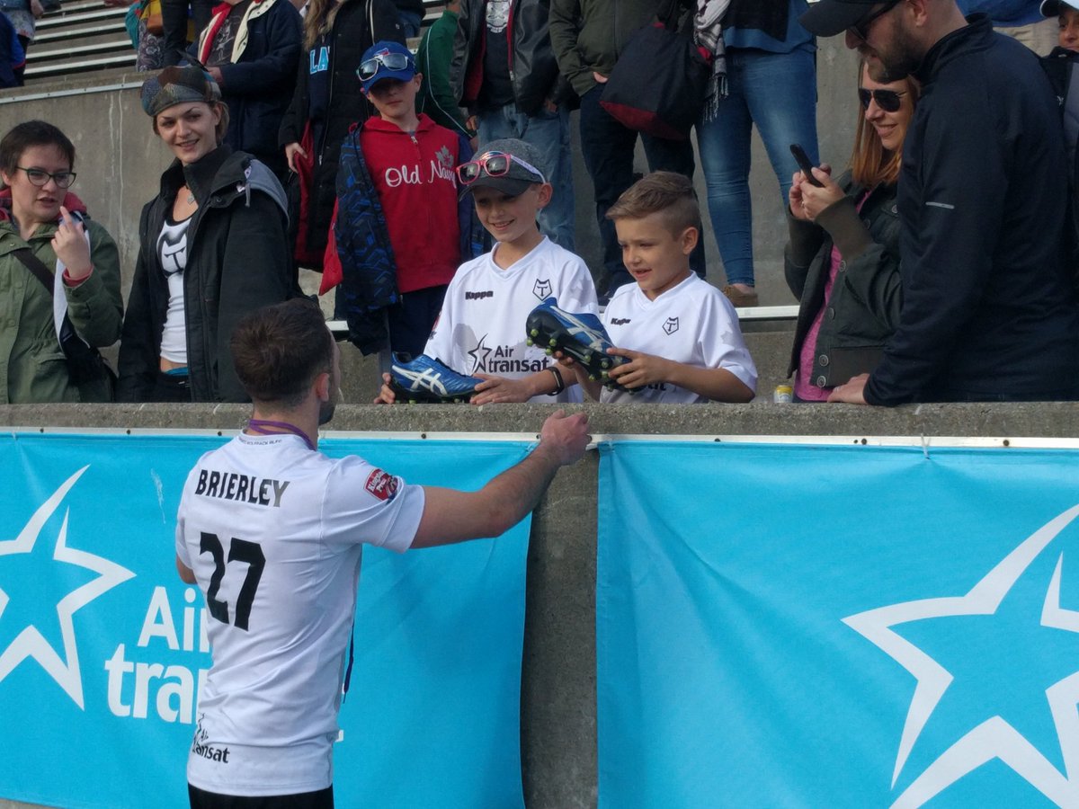 wolfcastto's tweet photo. This is why @TOwolfpack &amp; all rugby players are role models. It's not because of what they do on the field, but what they do off of it. https://t.co/C528Sagydm