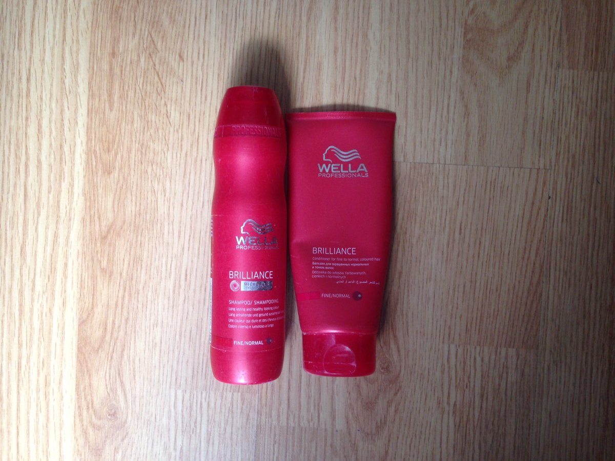 Весьма посредственные шампунь и кондиционер. #wella #велла могли бы сделать и получше.