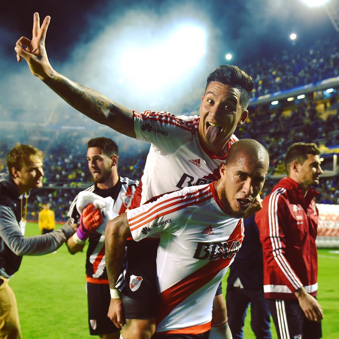 OrgulloPorRiver's tweet photo. Che bostero, no te olvides del baile que te comiste hace 6 días. Ahhhh, al propósito, el 2 y el 6 me recuerda a algo, jajaja. #RiverManda https://t.co/PQwLYlOAbv