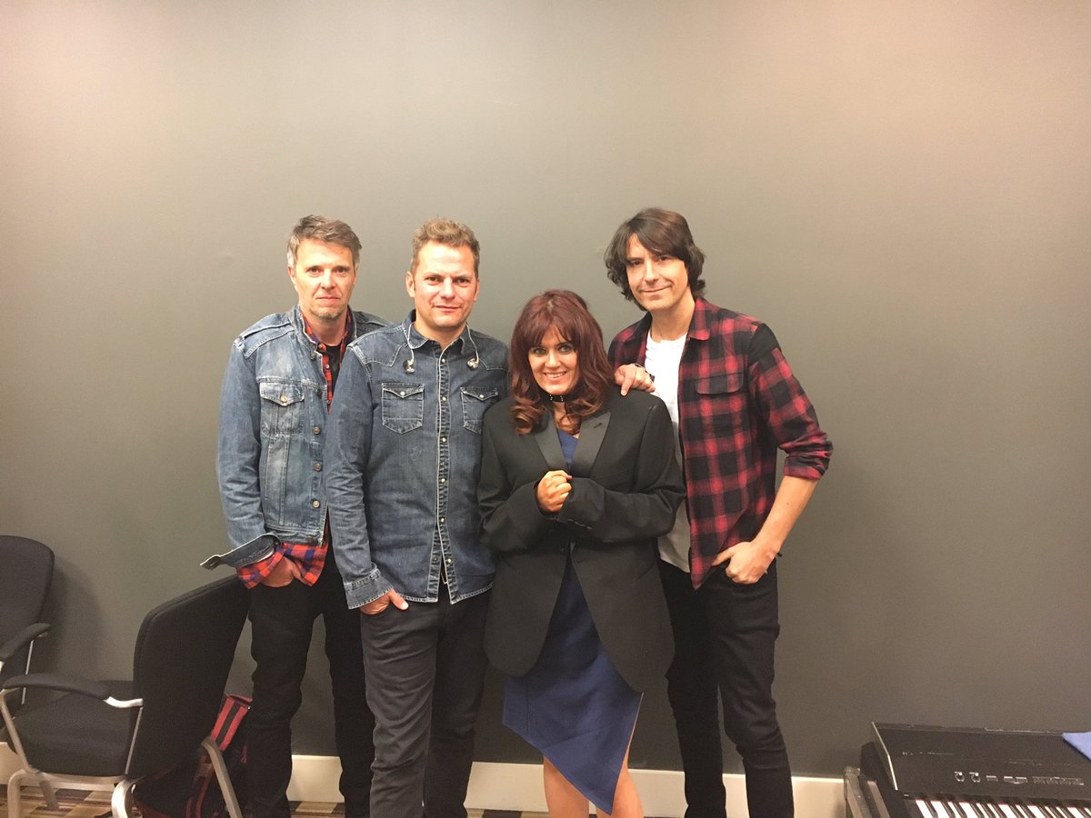 apollo_eventsuk's tweet photo. Did we mention that we took @toploaderuk with us tonight! Top top guys looking forward to bringing them to North East soon! https://t.co/QFBZqG0lnj