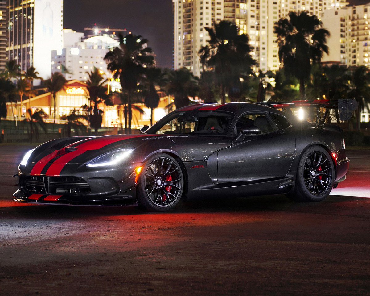 Dodge's tweet photo. On the prowl. (Photo credit: Chad S.) #ThatsMyDodge https://t.co/FxNe9NlOBK