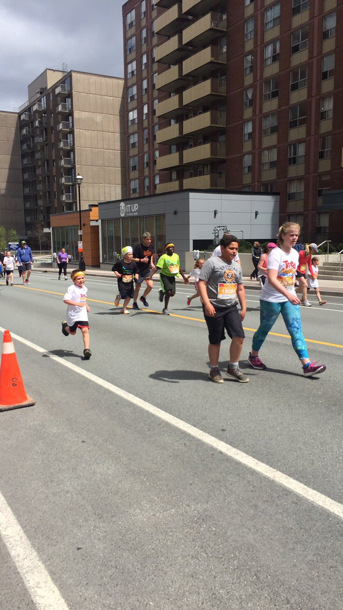 SJAMschool's tweet photo. Congrats to all SJAMMERS and community members who participated in the @BNMarathon today! @S2Fonline @LukeShoeFitter @HRSB_Official https://t.co/MusBm1j5fn