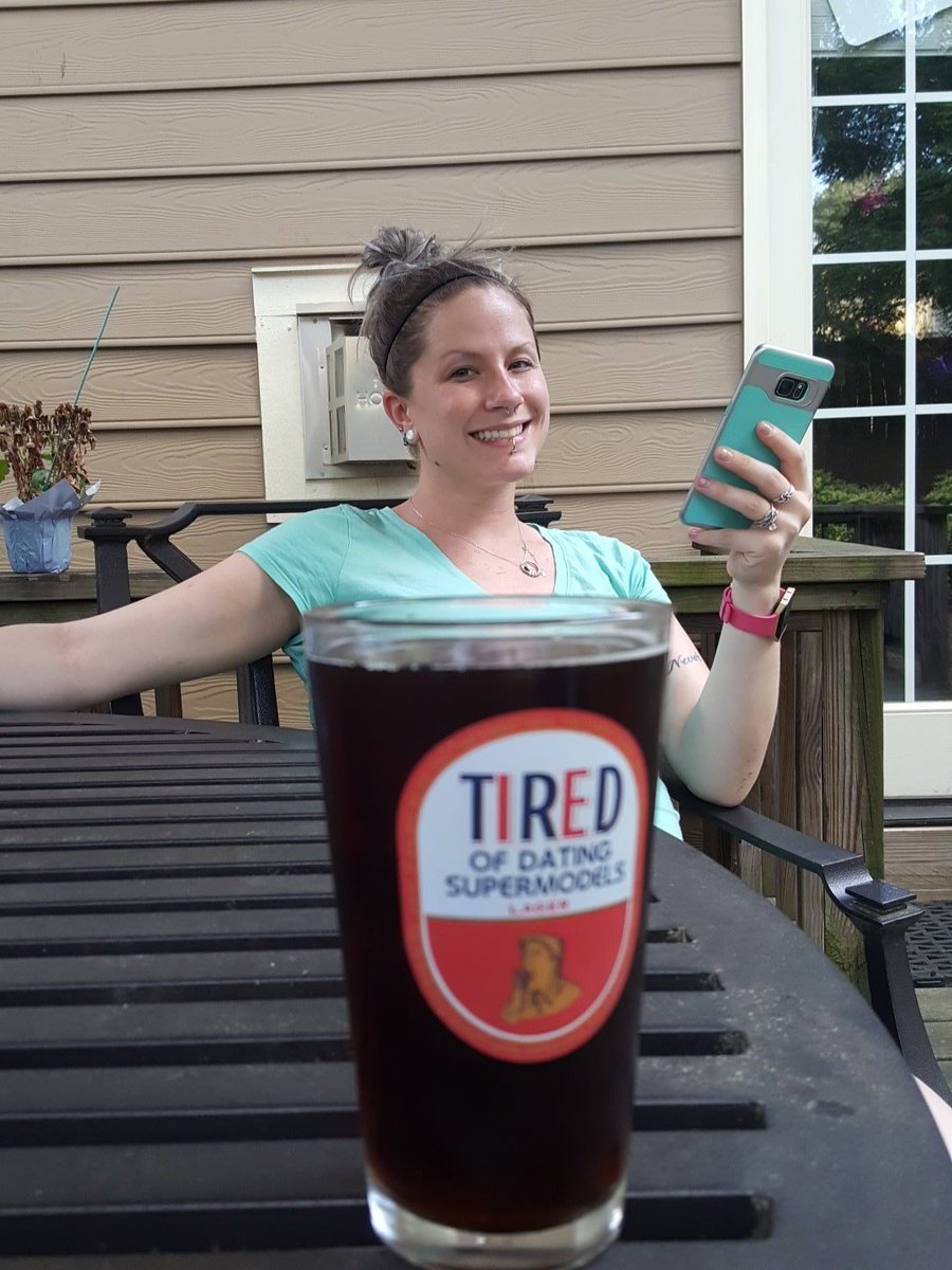 Foundbeer's tweet image. I'm not tired of my supermodel. ;)