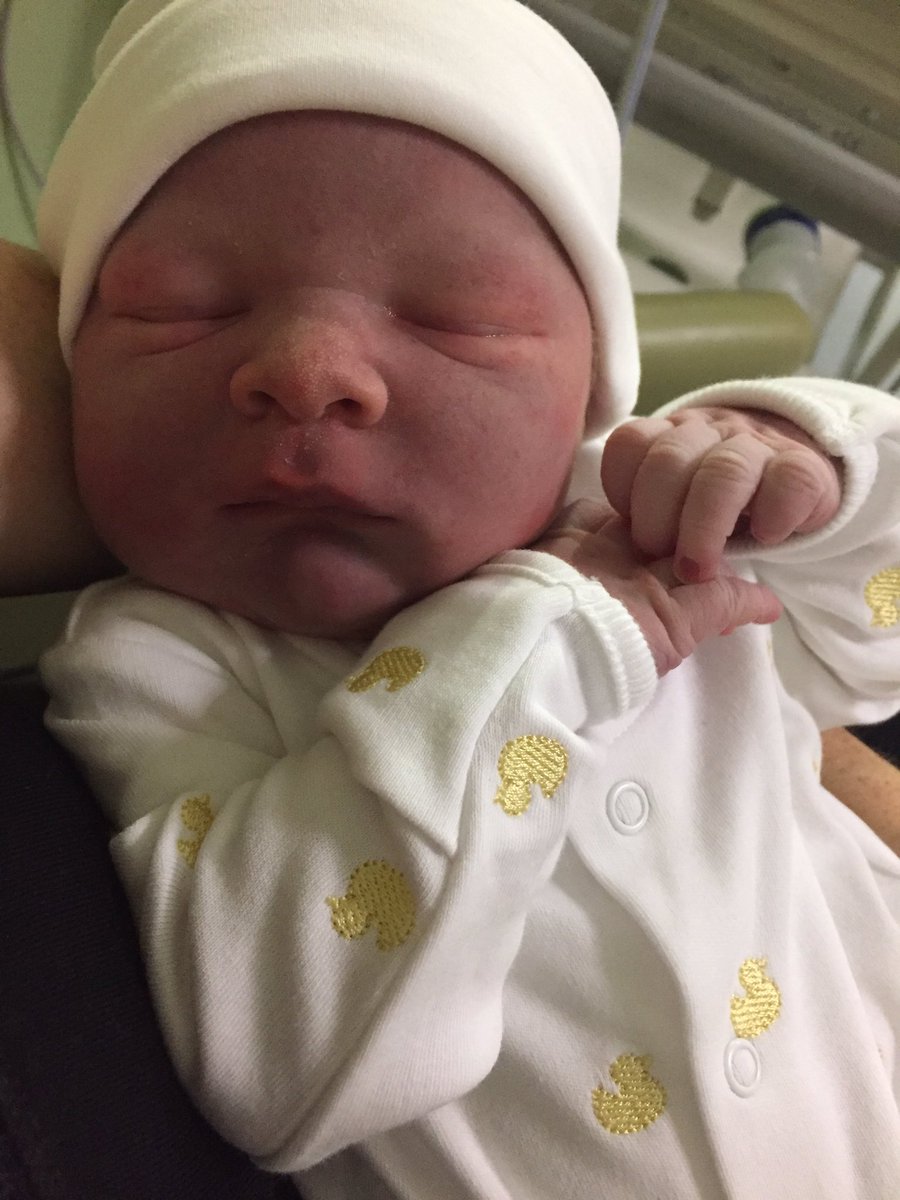 The <a href="/StreathamHockey/">Streatham IHC London</a>'s newest signing is Mack Harrison Cornish. He's a 9.6lbs power forward that can put the puck in the net!