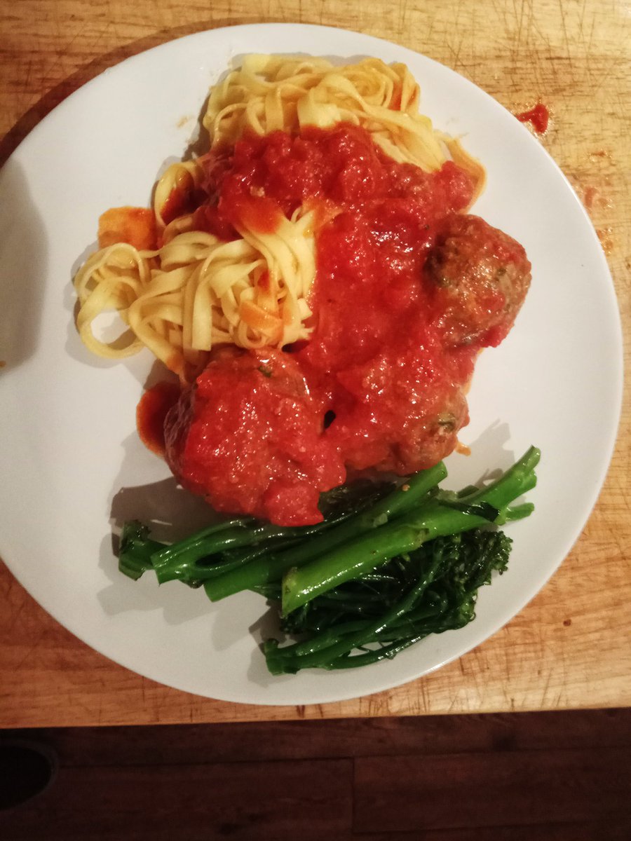 GiantDanDigital's tweet photo. 2 weekends,  2 delicious dishes from @racheleats: ossobucco and meatballs. https://t.co/Hjyrpy1yTJ