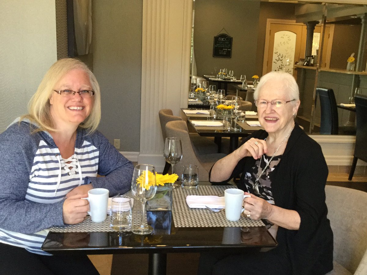 CallMeTweeta's tweet photo. What a fantastic day with my mom! Cherished #family time together as we got pedicures at the #spa! https://t.co/0ZnIpPLPOu