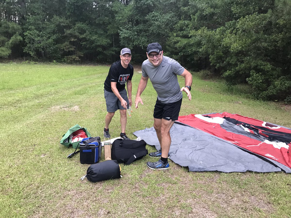 SnarkleRace's tweet image. The Hunters! @sowenby1969 and @EdDemaree are here!