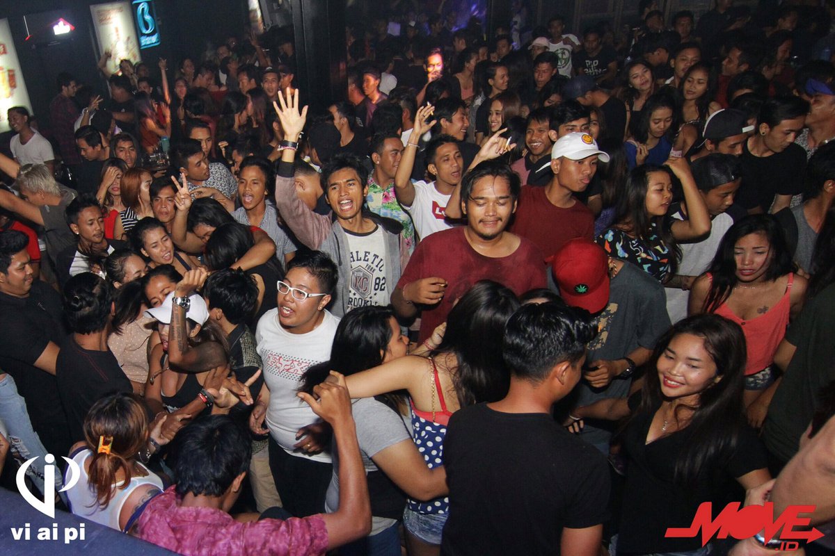 jackviaipi's tweet photo. Viaipi Club Bali #marlboro_move #baliclubbers https://t.co/ec6WpTfGT6