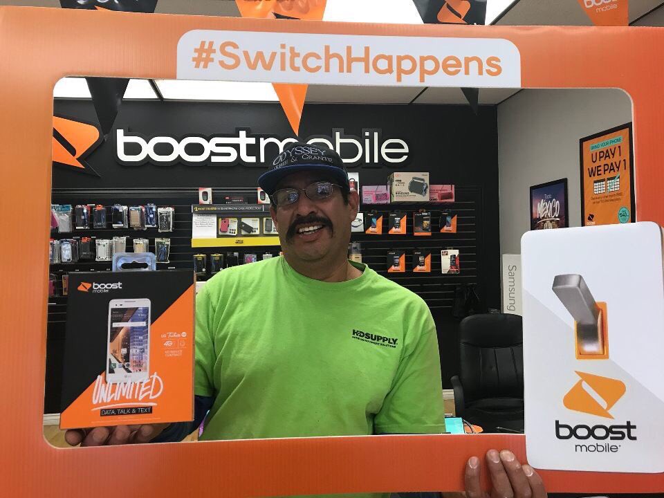 CanaryWireless's tweet photo. #SwitchHappens #SellWithLG #CanaryWireless #SFV @DarrinSpg https://t.co/Xg6Z4TWz20